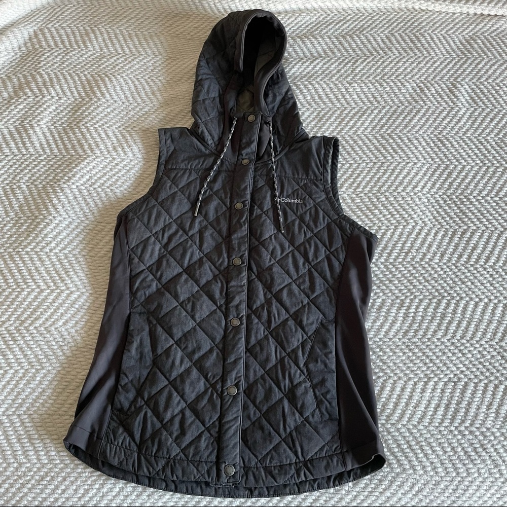 Columbia Vest